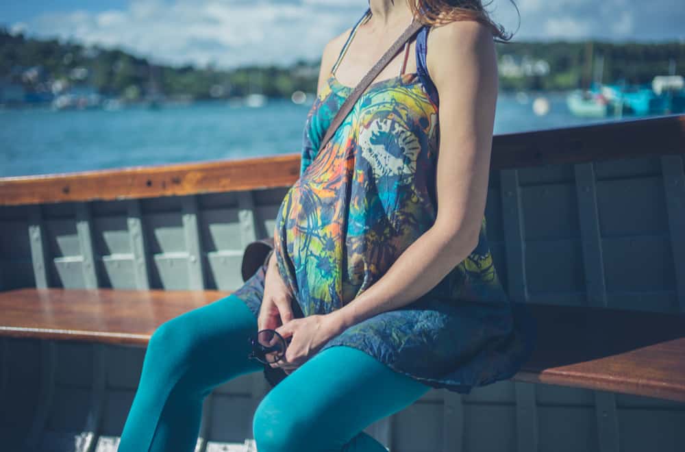 Can You Go on a Boat While Pregnant? (10 Tips)