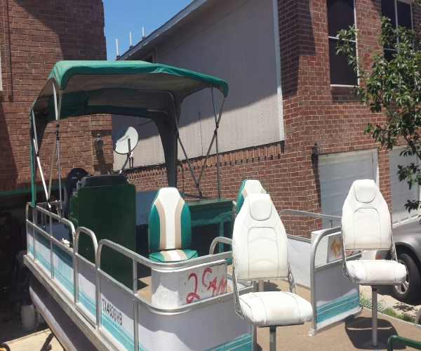 1993 21 foot Pontoon Pontoon Boat for Sale in Haltom City, TX