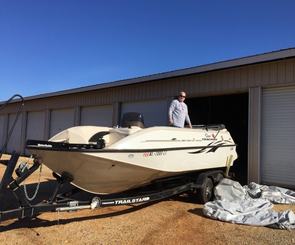 2004 21 foot Sun Tracker Party deck boat Power boat for Sale in Carrollton, GA