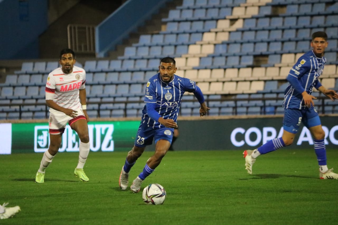 La vuelta de Cristian Chávez al once titular La Página Bodeguera(013)