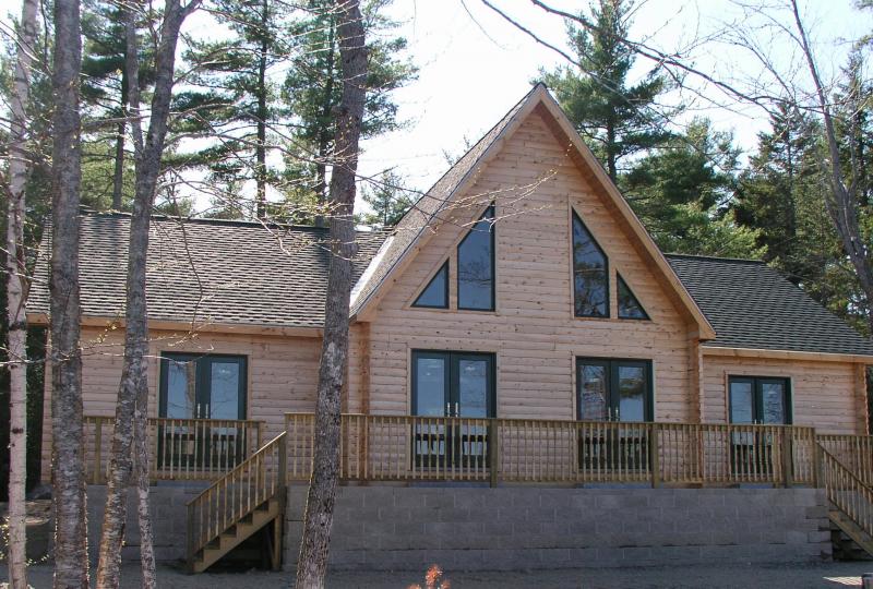 Maine Hunting Lodge