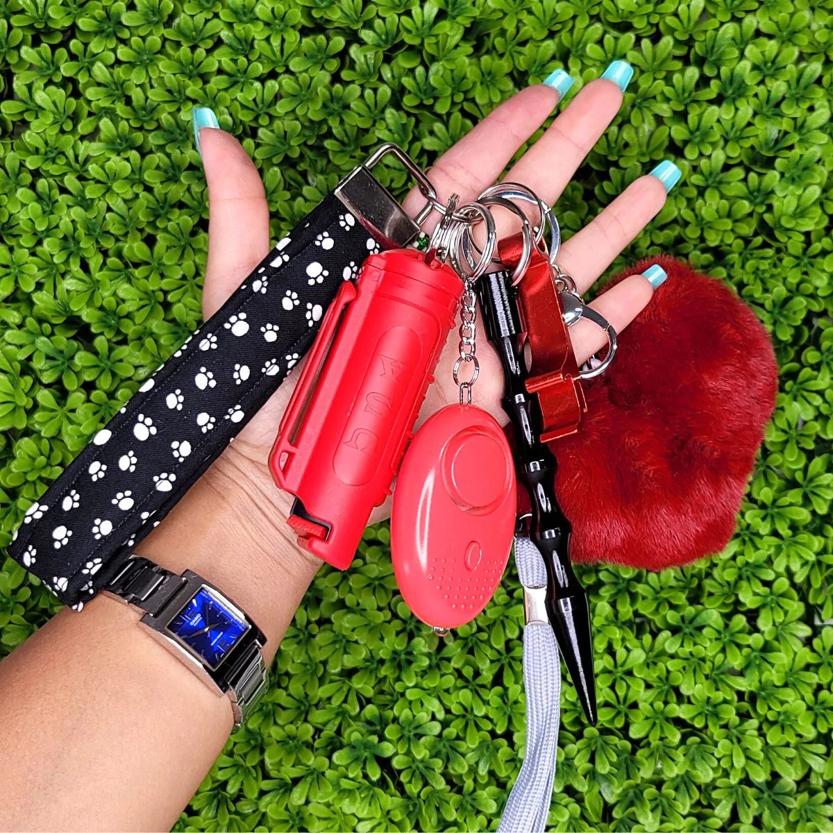 What Are SelfDefense Keychains? Are They Legal To Use? Bolsa de Mulher