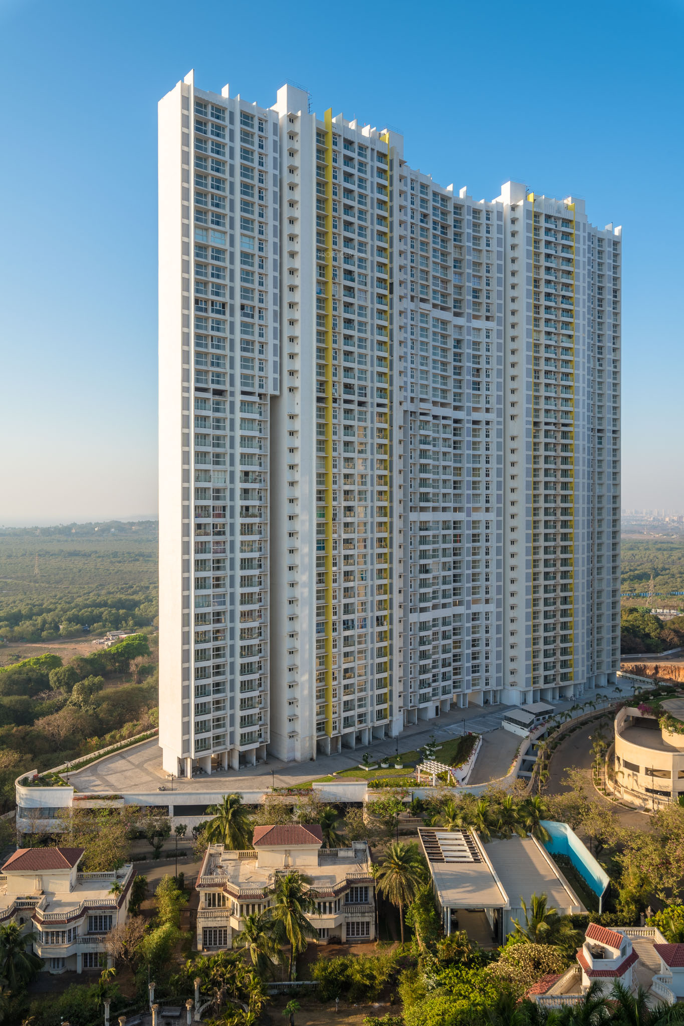 3 BHK Apartment For Rent At Raheja Exotica, Pascal Wadi, Madh. for RENT