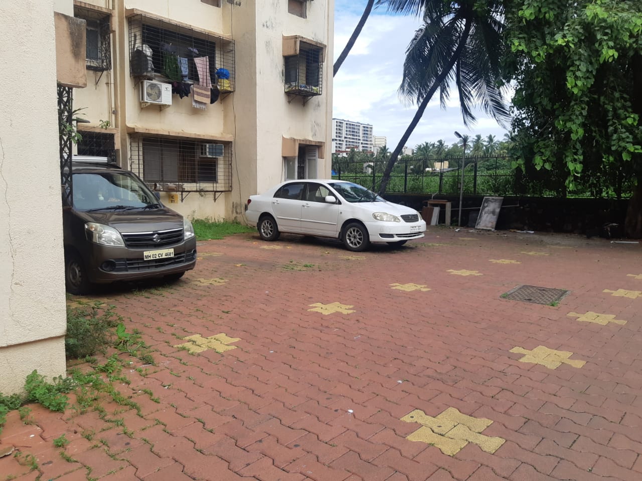 2 BHK Apartment For Sale At Four Bungalows, Andheri West. for SALE