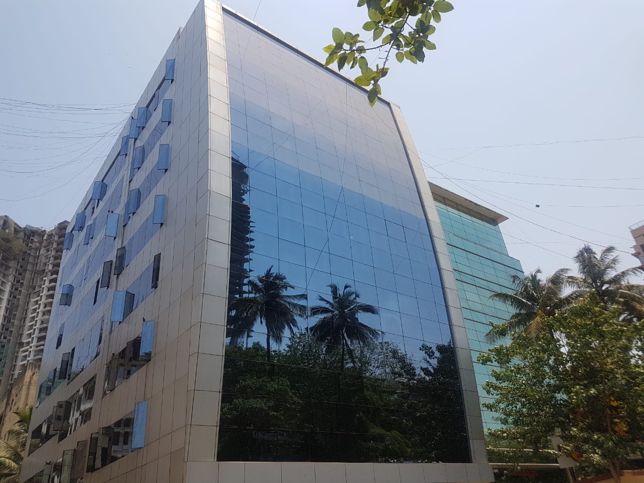 550 Sq.ft. Commercial Office For Rent At Peninsula Plaza, Andheri West
