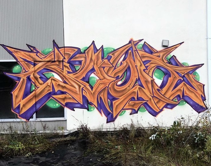 DOWN (Brooklyn) Graffiti Writer Spotlight Bombing Science