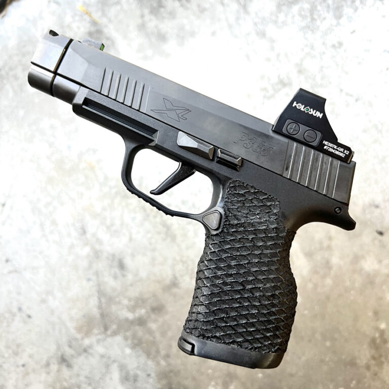 Sig Sauer P365XL with Competition Series Razorback/Grip Heel