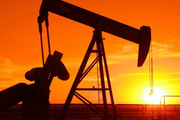 Brent petrolün varil fiyatı 53 dolar Borsatek
