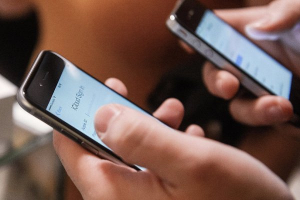 Operatörlere "roaming" cezası 1 Borsatek