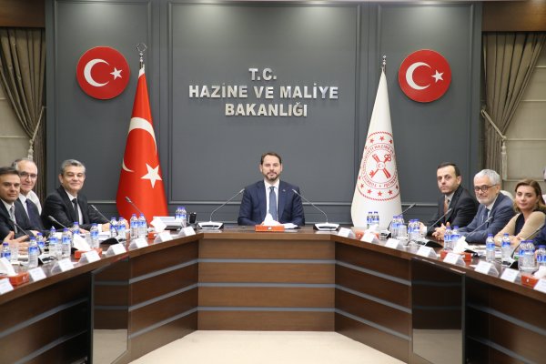 Bakan Albayrak sigortacฤฑlarla bir araya geldi Borsatek