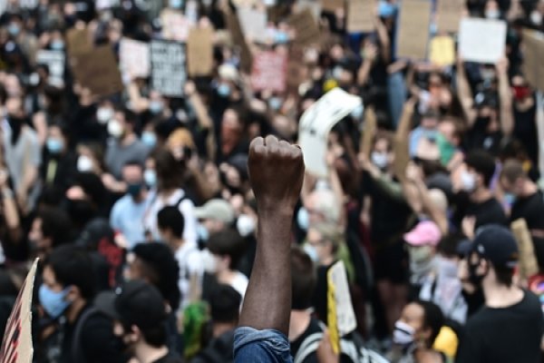 Gelişmekte olan ülkelerde "protesto" beklentisi 2 Gelişmekte olan ülkelerde "protesto" beklentisi 1 Borsatek