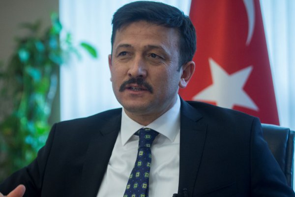 AK Parti Genel baลkan Yardฤฑmcฤฑsฤฑ pozitif รงฤฑktฤฑ Borsatek