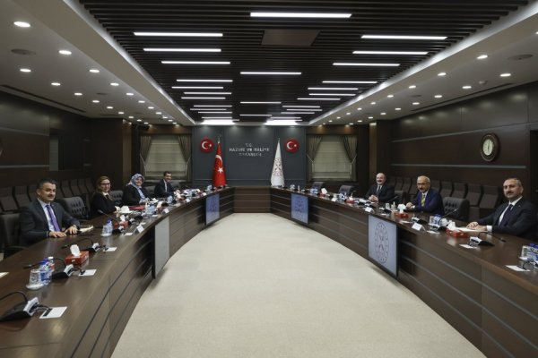 Elvan, 6 bakanla "Ekonomi ve Reform" toplantısı yaptı Borsatek