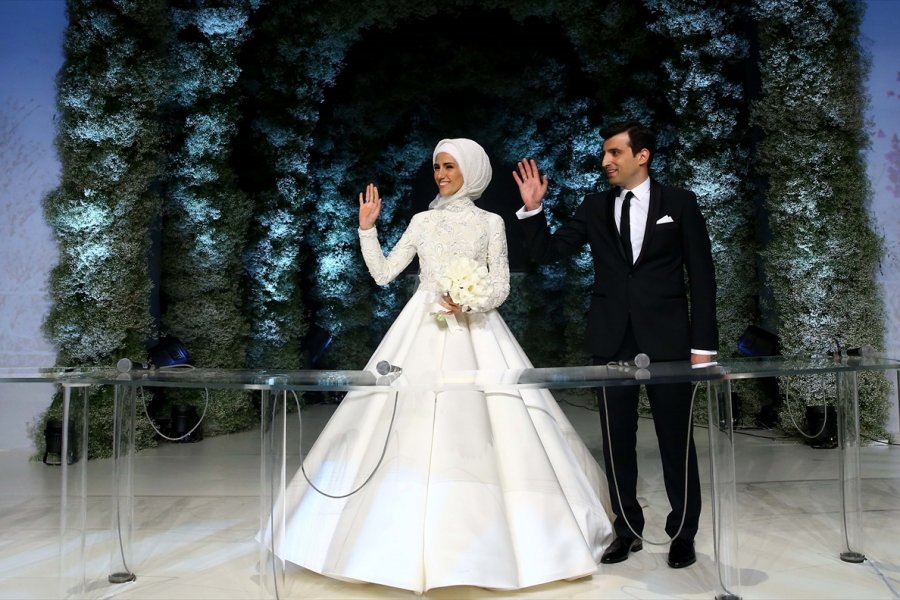 Sรผmeyye, Zarrab'a komลu oldu Borsatek