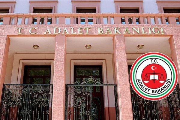 Adalet Bakanlığı'nda sürpriz görevden alma 1 Borsatek