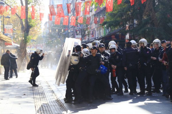 İstanbul ve Ankara'daki eylemlere müdahale Borsatek