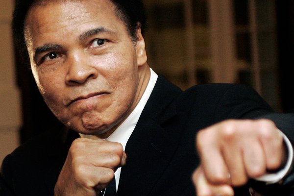 Muhammed Ali'nin mektubuna 7200 sterlin Borsatek