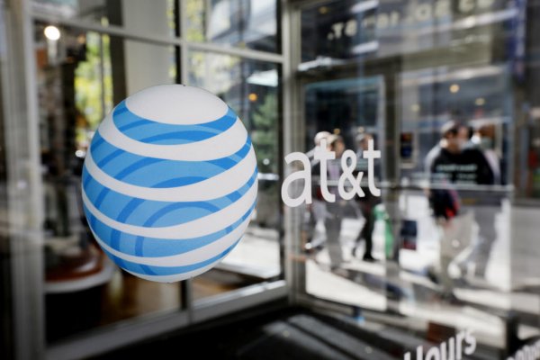 AT&T'nin ilk çeyrek net kar ve geliri azaldı 2 AT&T'nin ilk çeyrek net kar ve geliri azaldı 1 Borsatek