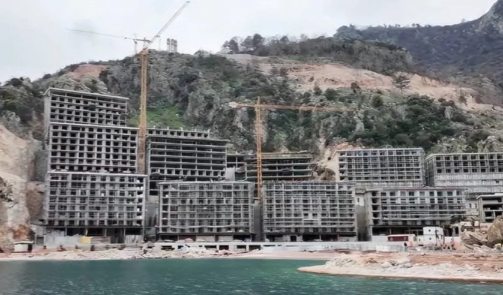 Kızılbük projesinde başı dertte olan Sinpaş GYO (SNGYO) kar dağıtım politikasını değiştirdi 2 Kızılbük projesinde başı dertte olan Sinpaş GYO (SNGYO) kar dağıtım politikasını değiştirdi 1 Borsatek