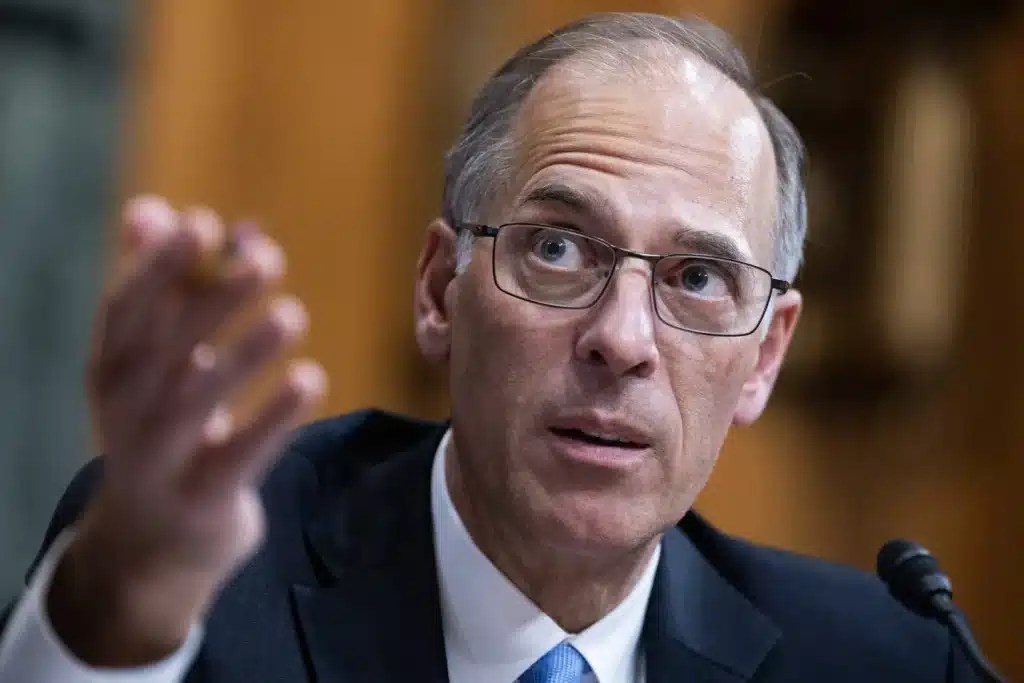 Fed başkanı Powell: Borsalar tüketici harcamalarını destekliyor Borsatek