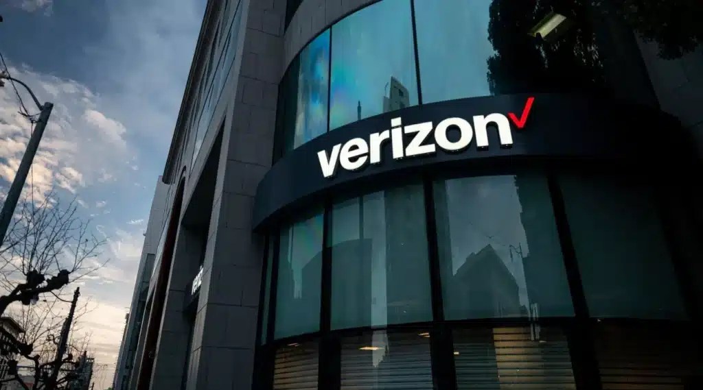 Dow Jones düşüş yaşadı, Nasdaq rekor kırdı: Fed'in faiz mesajı piyasaları karıştırdı Borsatek