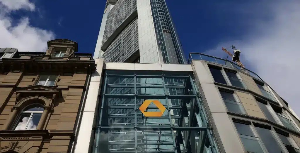 Altın, Fed faiz indirimi beklentilerinin azalmasıyla değer kaybetti Borsatek