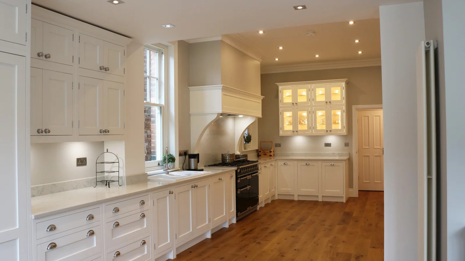 Richmond, Single story wrap around extension with kitchen Borz