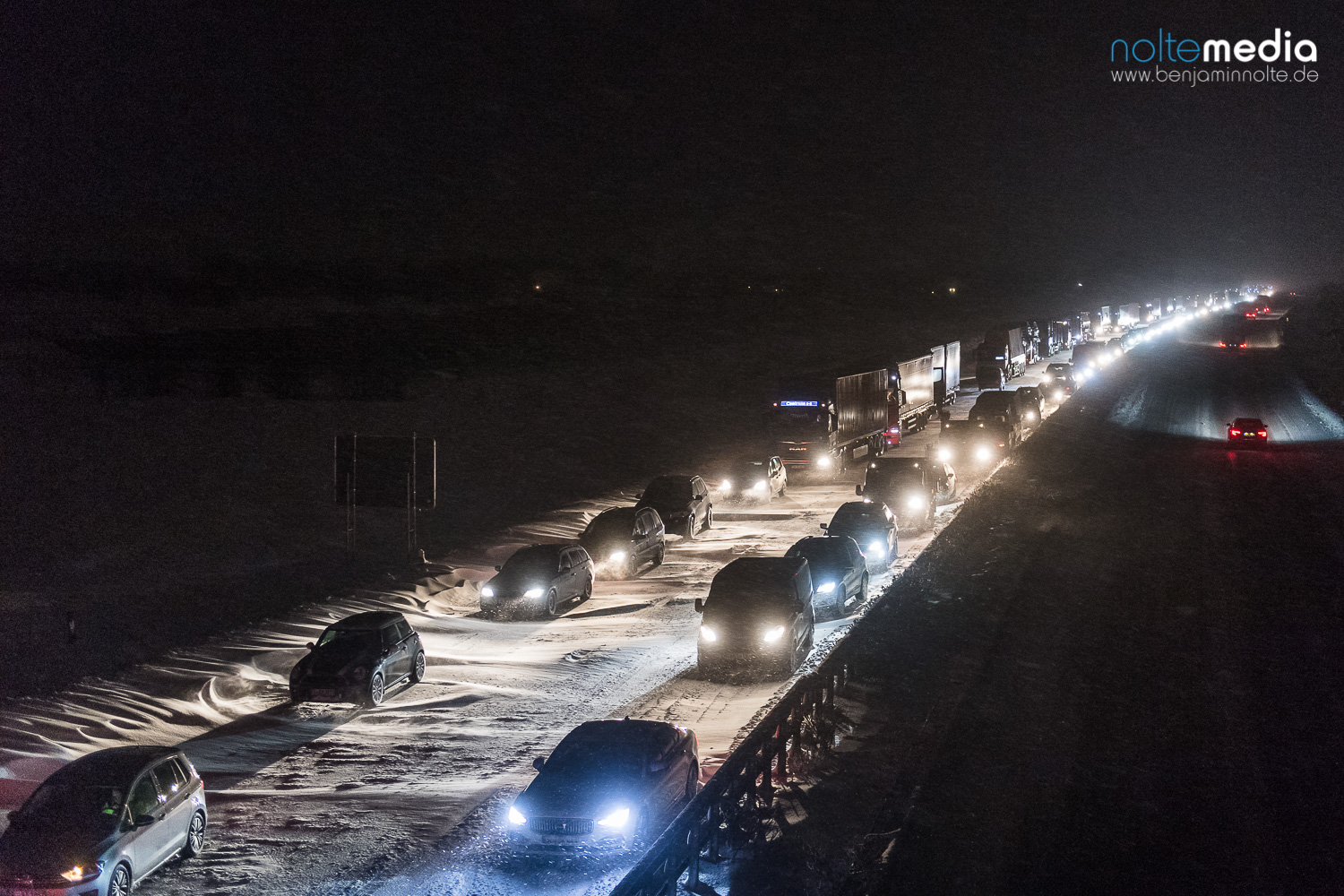 A7 nach LKW Unfall in Richtung Norden voll gesperrt BOSInside