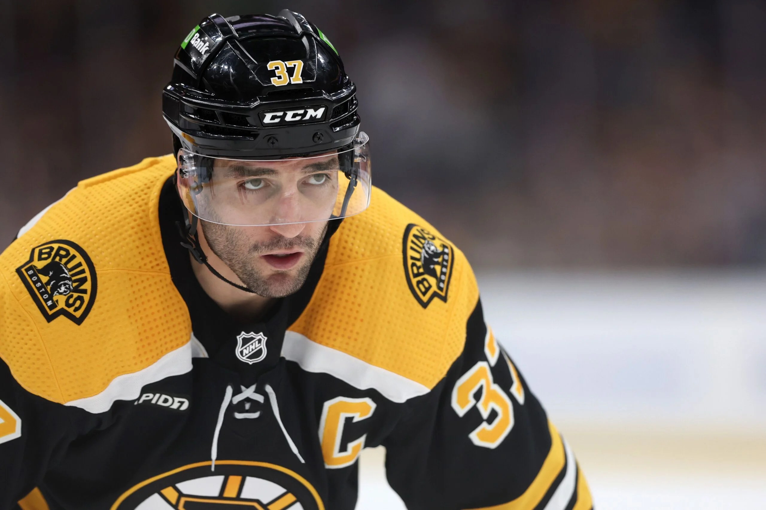 Bruins’ Patrice Bergeron leaves regularseason finale with injury