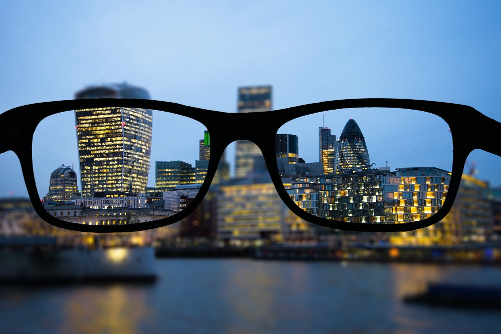 What does it mean to be longsighted? What's actually going on