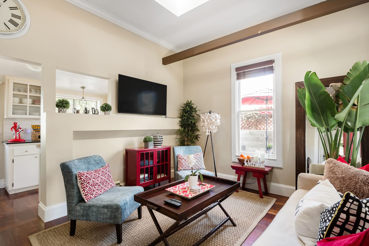 Orange County Airbnb the coolest vacation rentals