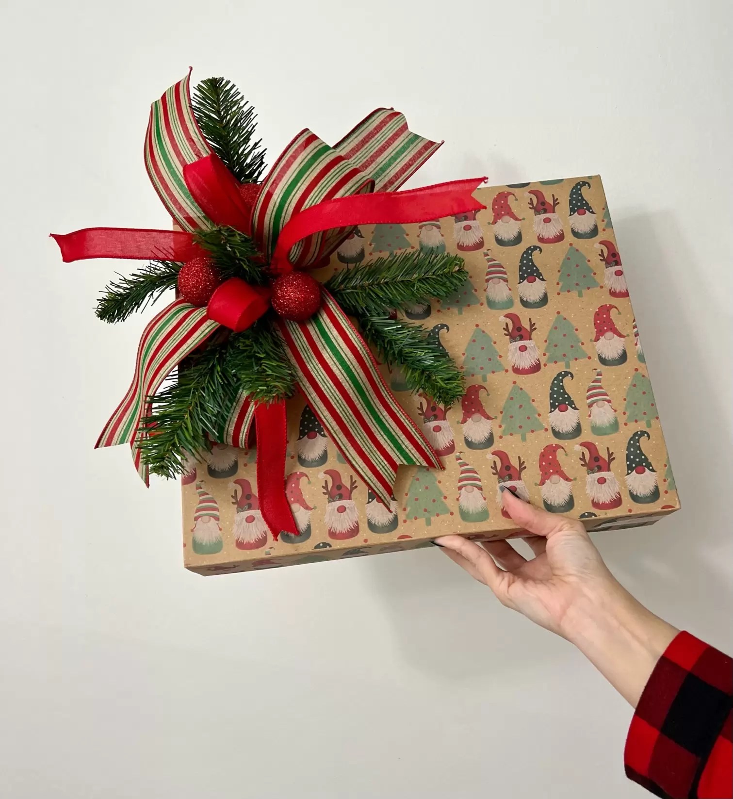 DIY Christmas Present Bow Bowdabra