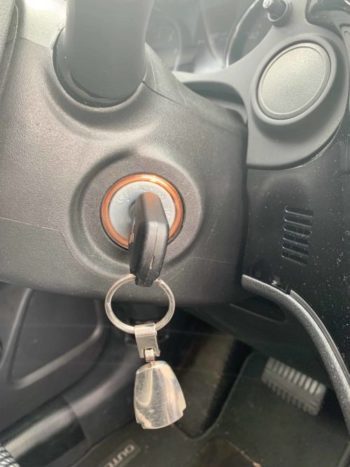 Keys locked in car - Locksmith Bowling Green KY