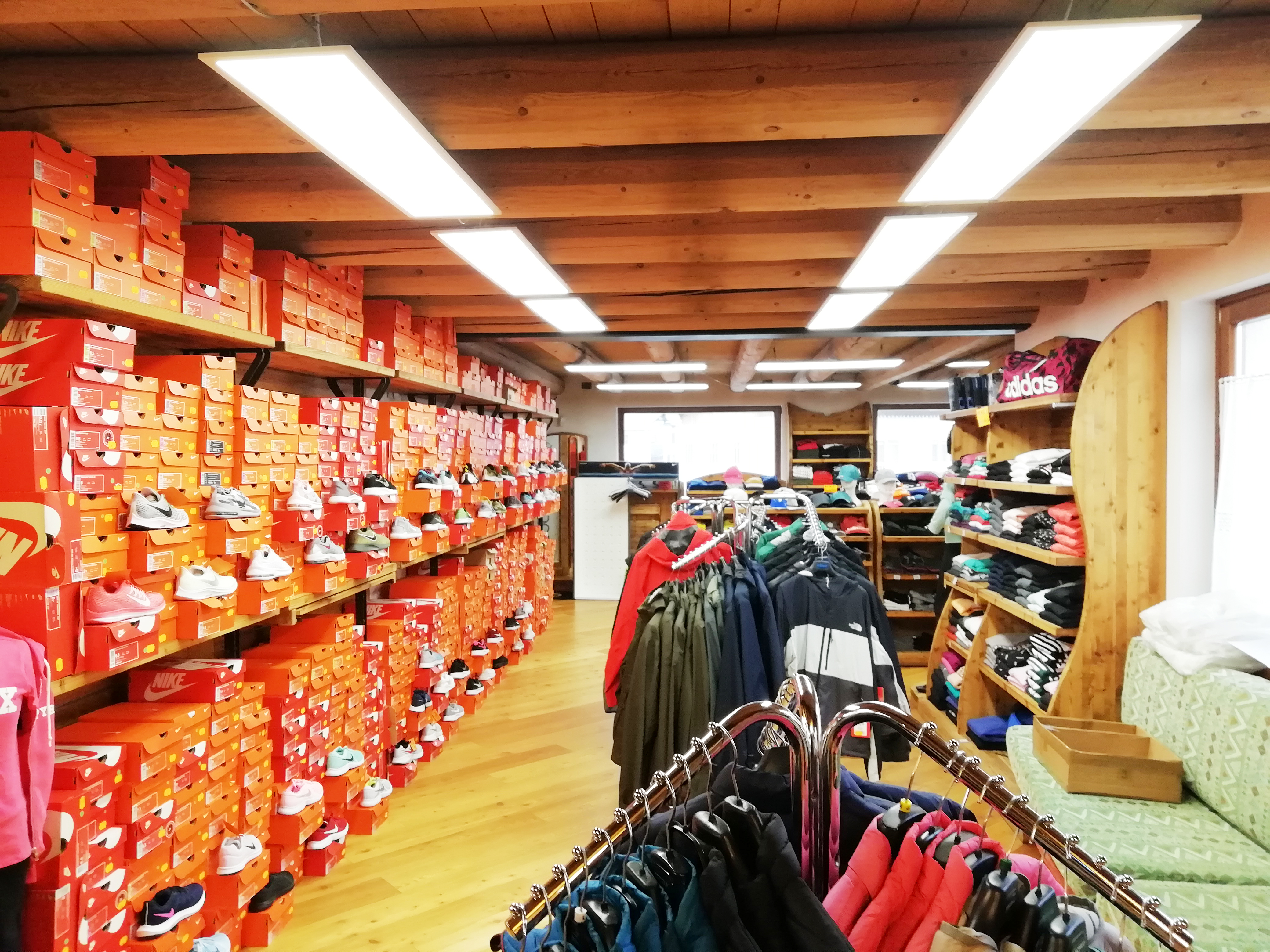 Negozio di abbigliamento sportivo bpevolution