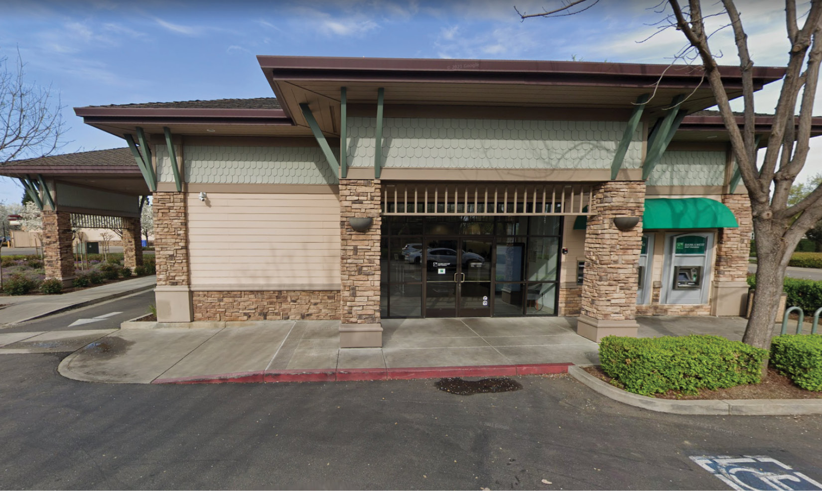RETAIL FREESTANDING BUILDING NNN LEASE 4540 BALFOUR ROAD, BRENTWOOD