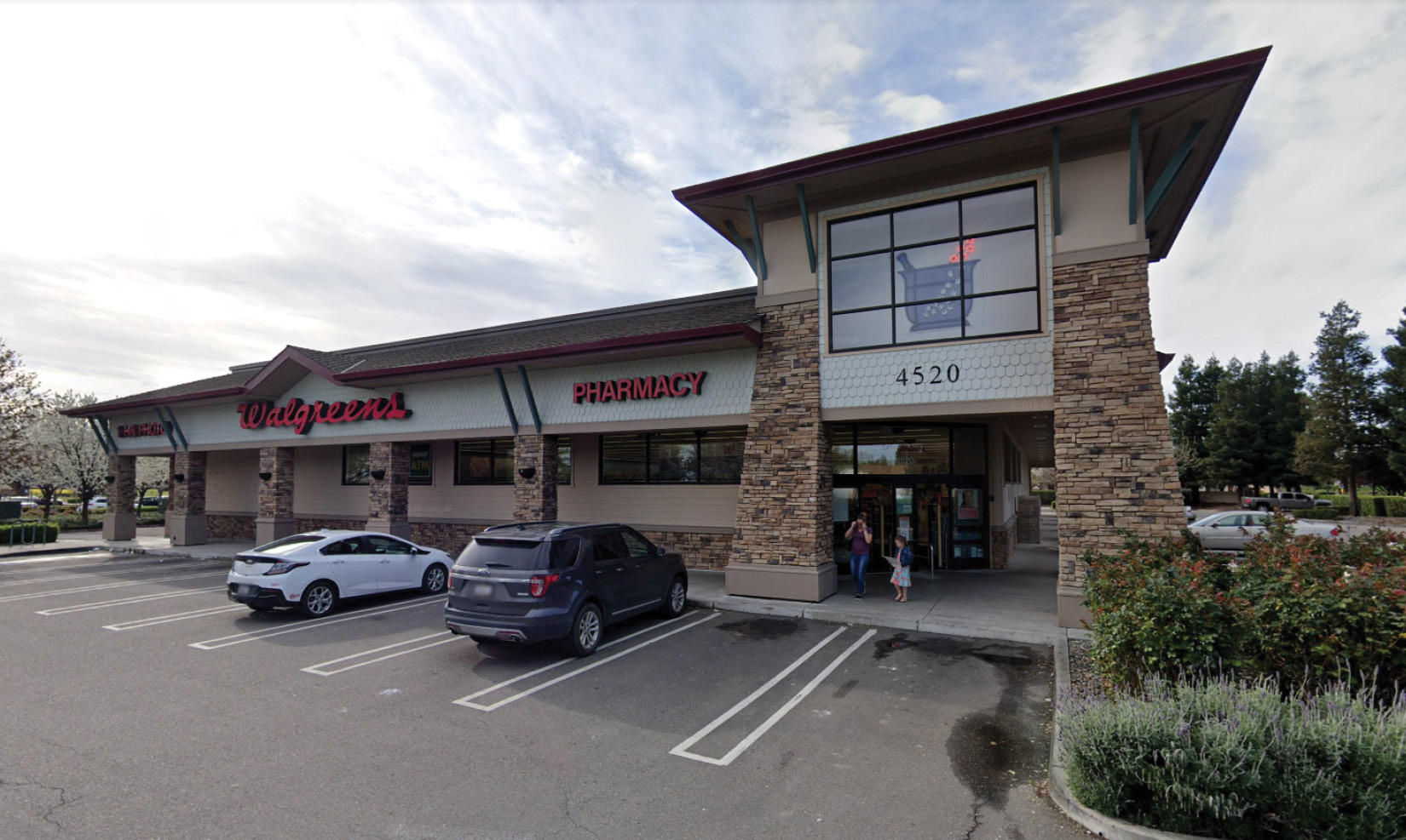 RETAIL FREESTANDING BUILDING NNN LEASE 4540 BALFOUR ROAD, BRENTWOOD