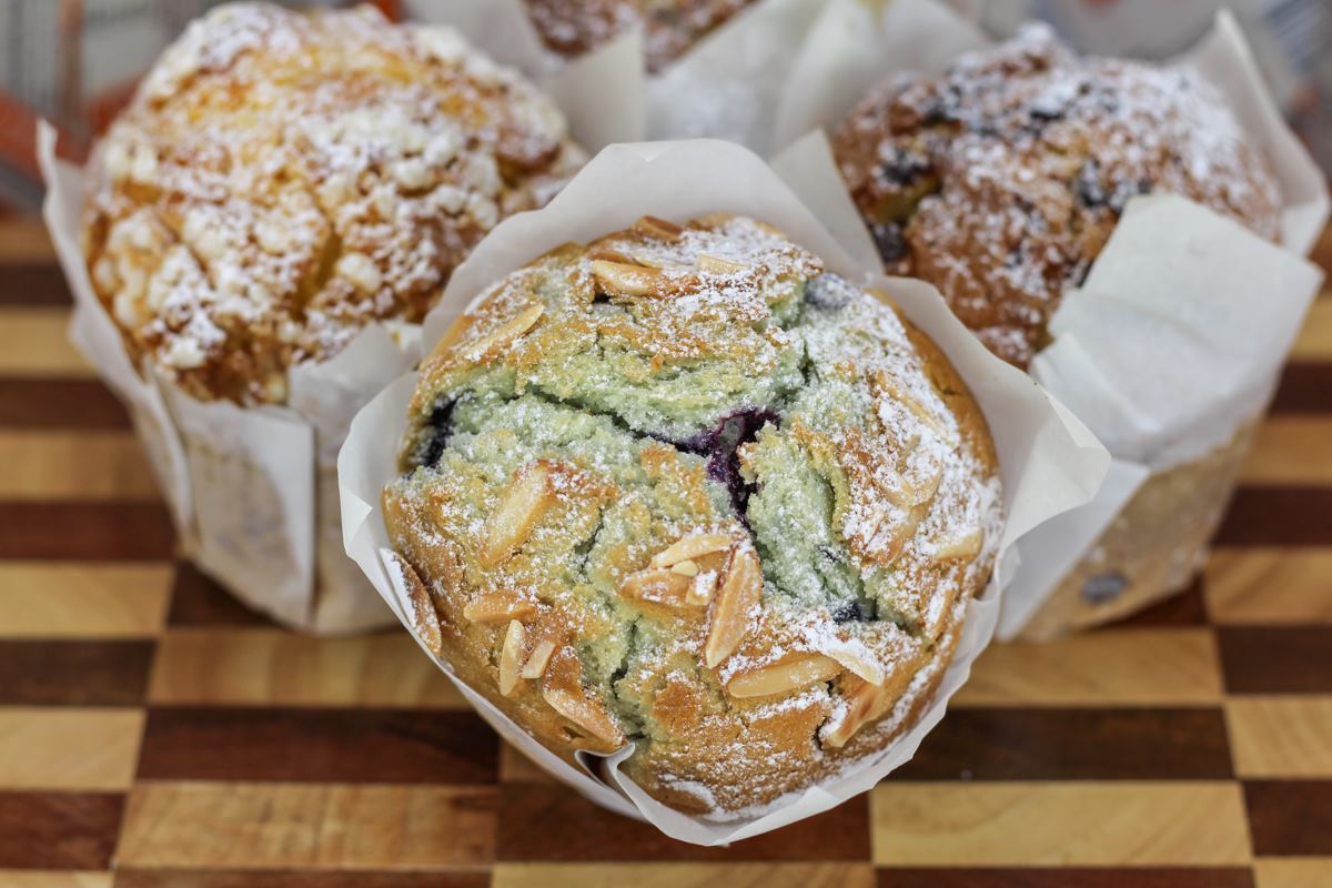 Muffin Blueberry Little Home Bakery Home Deliveries