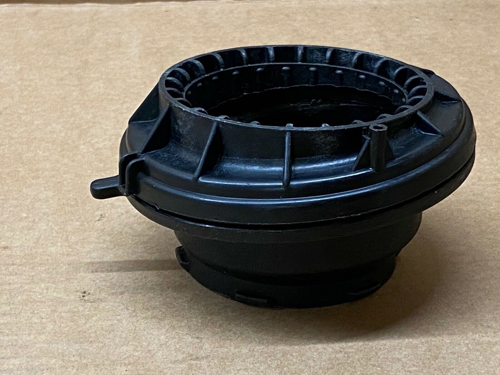 FRONT SUSPENSION STRUT TOP MOUNT BEARING FOR VOLVO V60 & V70 MK3 2007