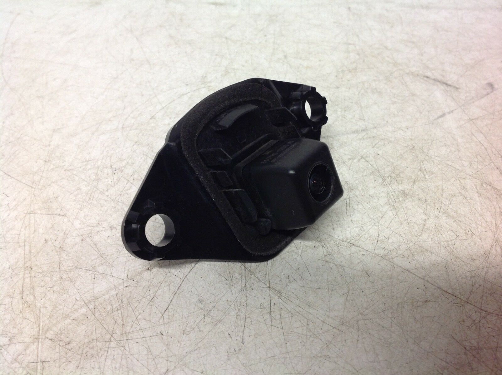 TOYOTA YARIS MK3 20122017 REAR REVERSE CAMERA 867900D010 GENUINE