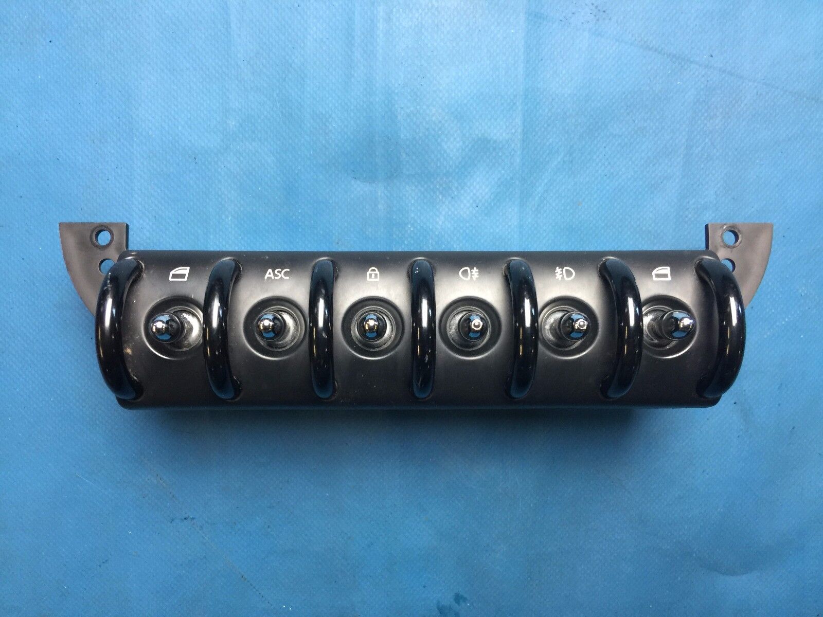 BMW Mini One/Cooper/S Centre Console Switch Pack (Part 6958033) R50