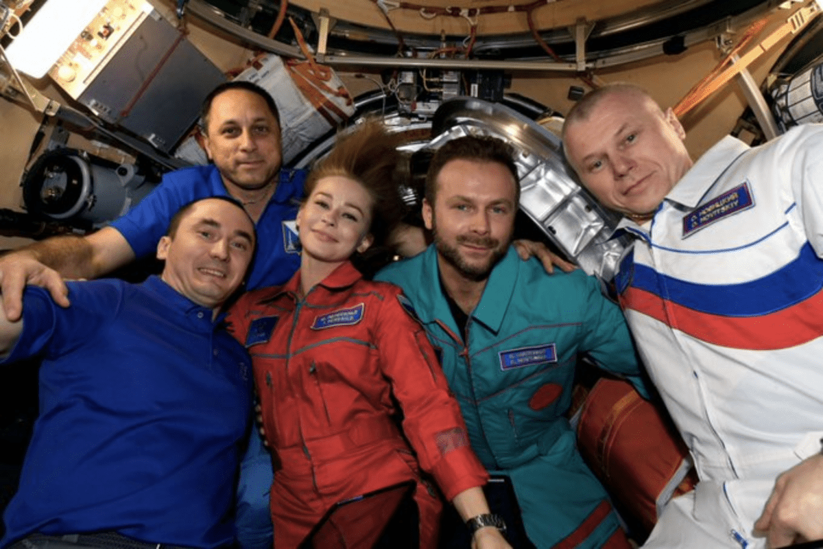 The first film in space wraps up, Russian crew returns BreezyScroll