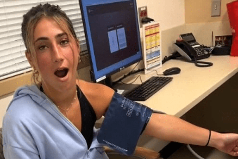 Watch New Jersey influencer Jenna Sinatra's big yawn goes wrong, jaw