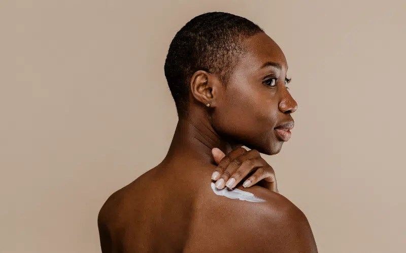 25+ Best Moisturizers For Black Skin In 2023 (for A Glowing Face And Body)