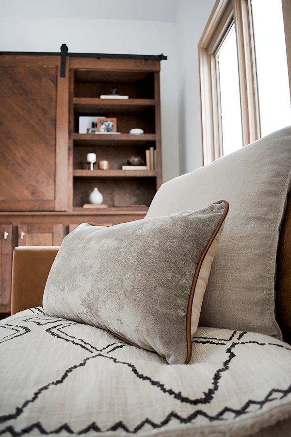 Best Place to Buy Throw Pillows BREPURPOSED