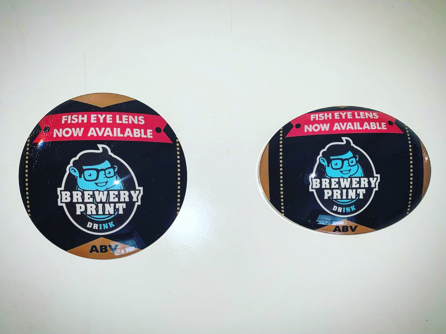 Breweriana 3D FISHEYE BEER ROUND BEER PUMP BADGE LOWENBRAU rfe.ie