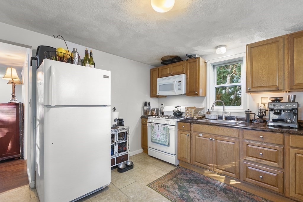 Open House Inviting 2Bedroom Apartment in Beverly Open House at 5