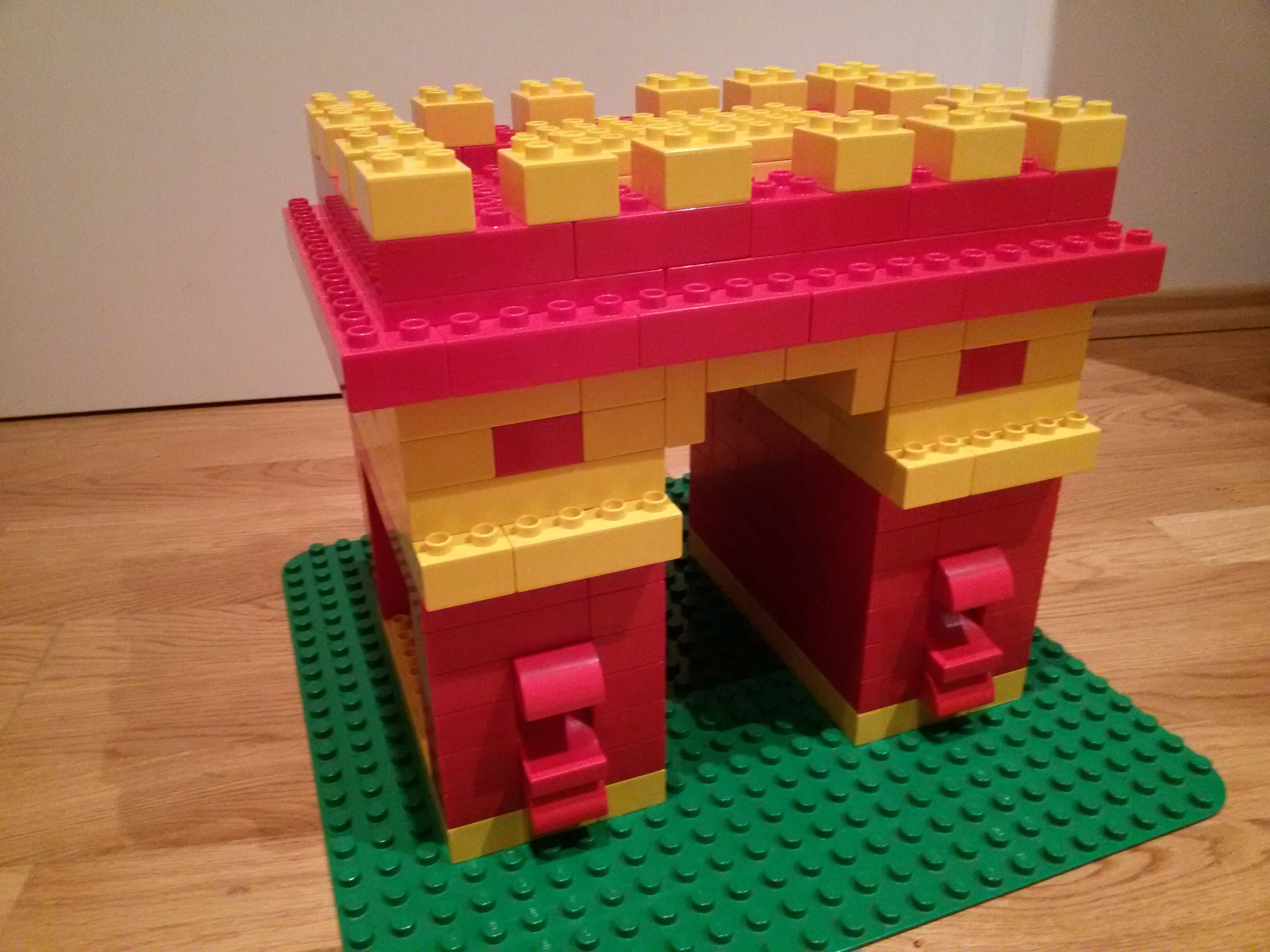 LEGO® Duplo Triumphbogen selber bauen BRICKaddict Bauideen