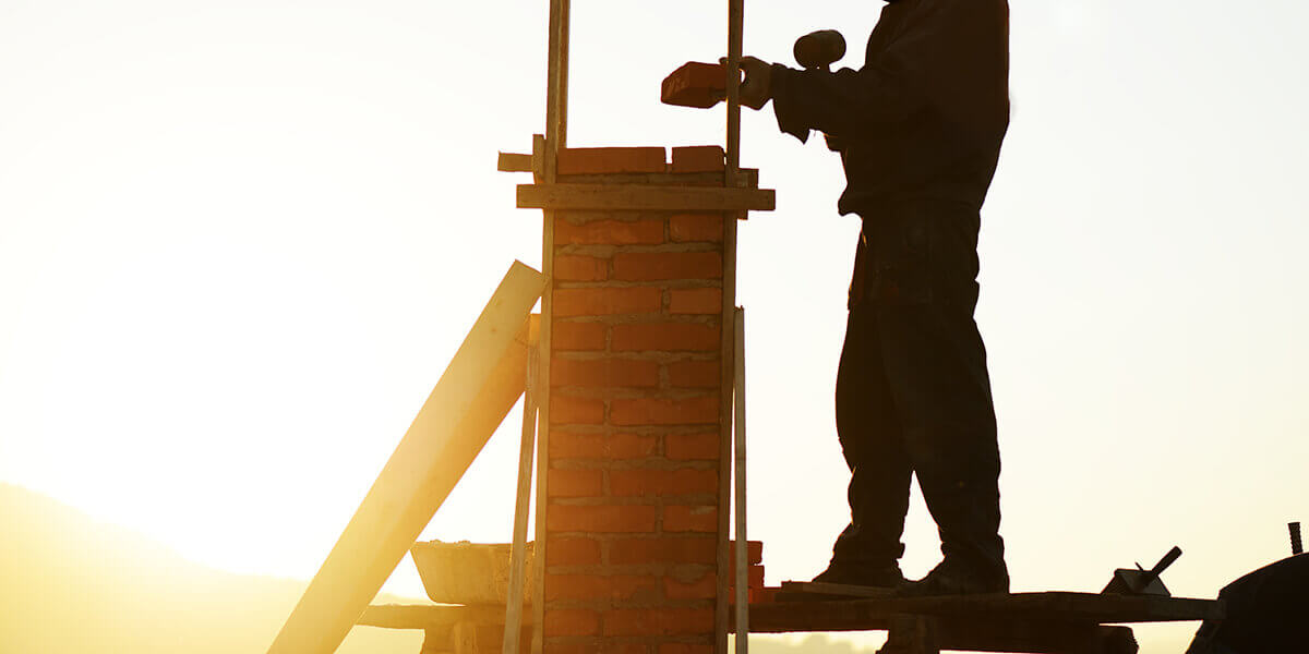 5 Reasons to Call a Chimney Sweep for Your Indianapolis Home Brick