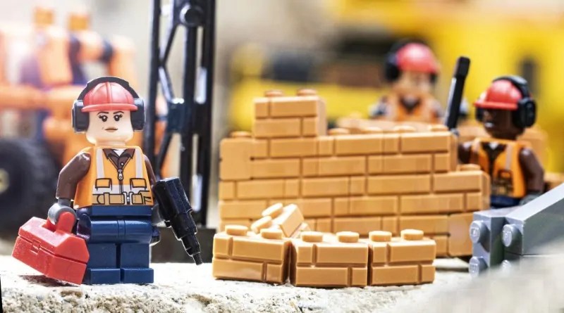a Master Model Builder at LEGOLAND Boston