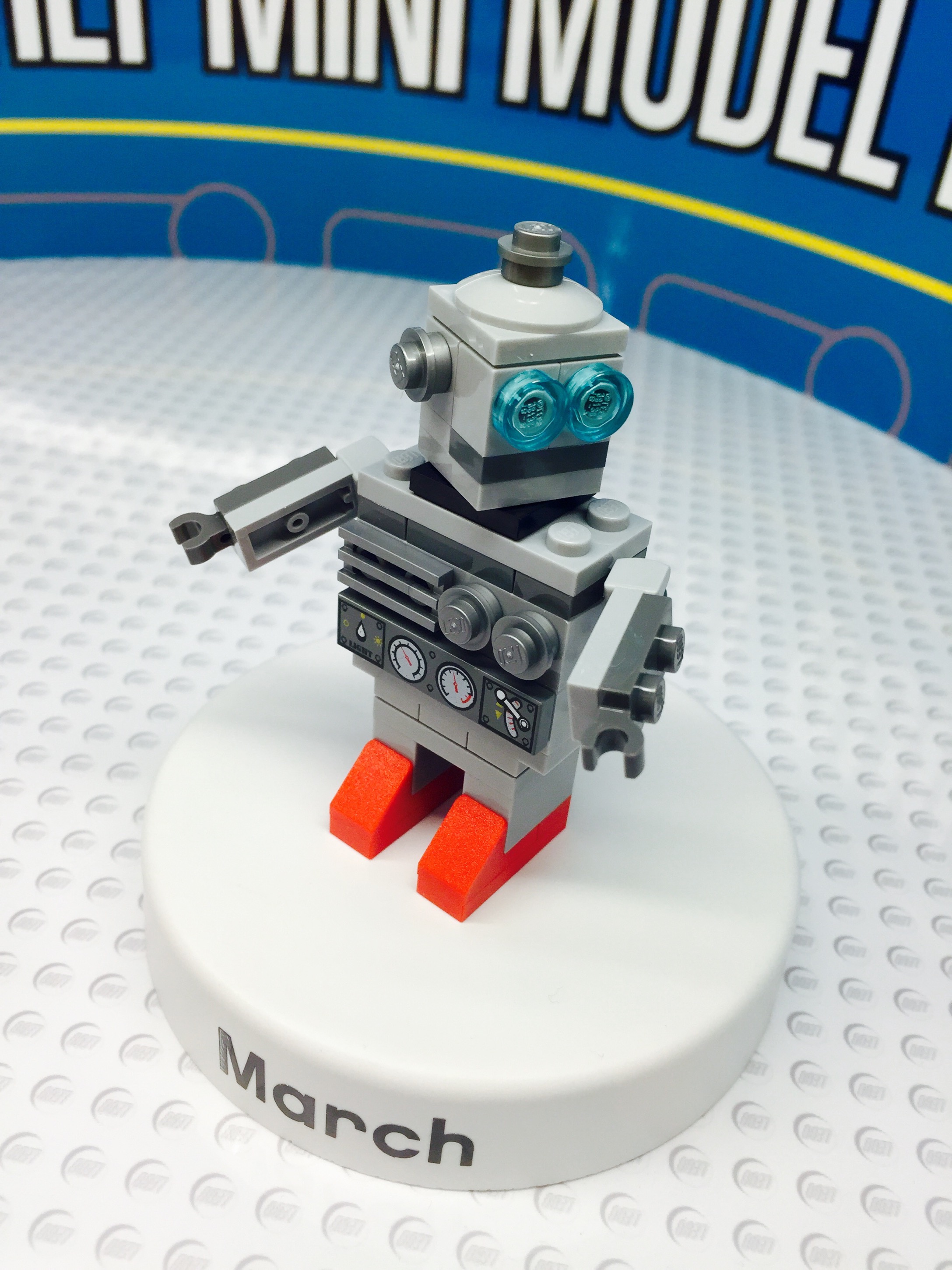 March 2015 LEGO Robot Mini Monthly Model Build Photos